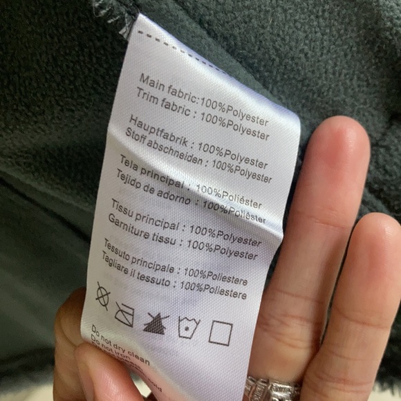 NWT Baleaf Women’s Faux Fur Fleece Lined Vest Size Large - Picture 12 of 16